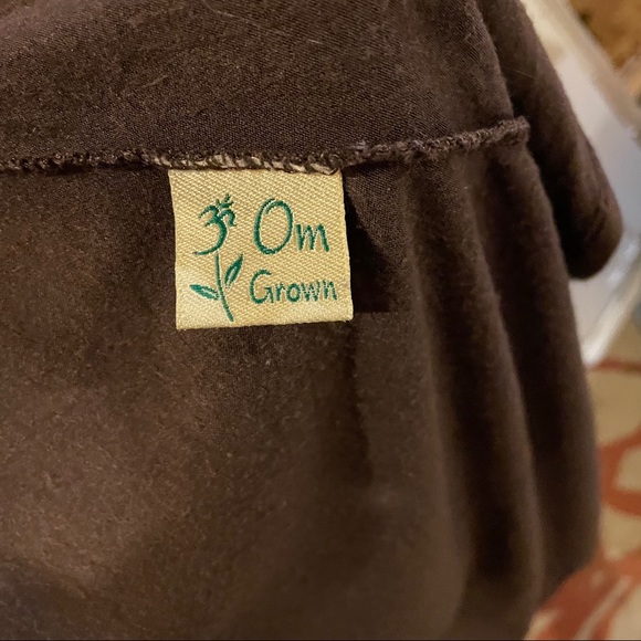 Om Grown Bamboo Drapey Vest / Shawl - Picture 3 of 4